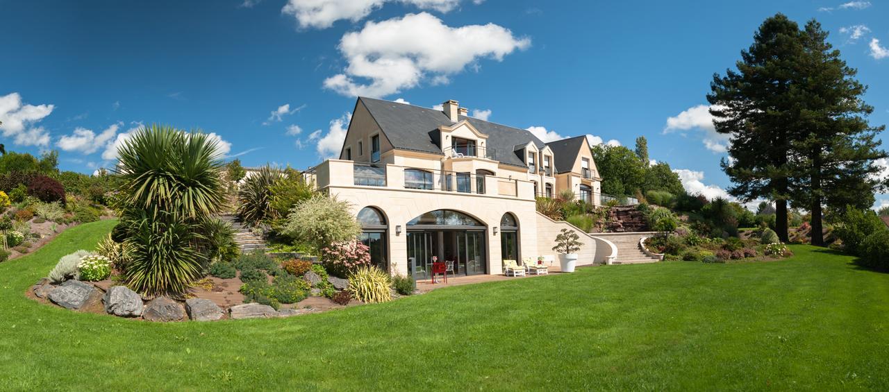 Le Domaine Des Chevaliers De Malte Bed & Breakfast Villedieu-les-Poeles-Rouffigny Exterior photo